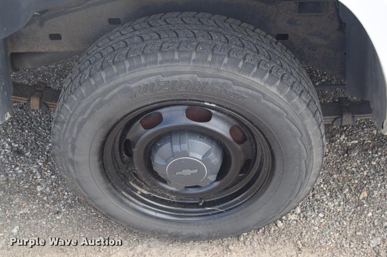 image for item L2499 2008 Chevrolet Colorado Ext. Cab pickup truck