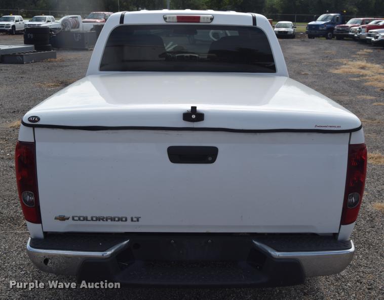 image for item L2501 2008 Chevrolet Colorado LT Crew Cab pickup truck