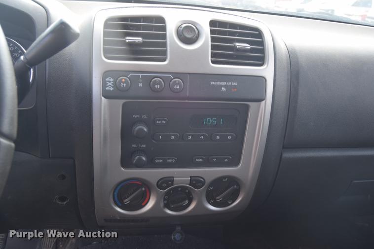 image for item L2501 2008 Chevrolet Colorado LT Crew Cab pickup truck