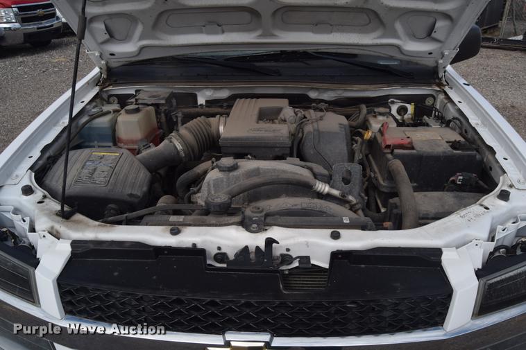 image for item L2501 2008 Chevrolet Colorado LT Crew Cab pickup truck