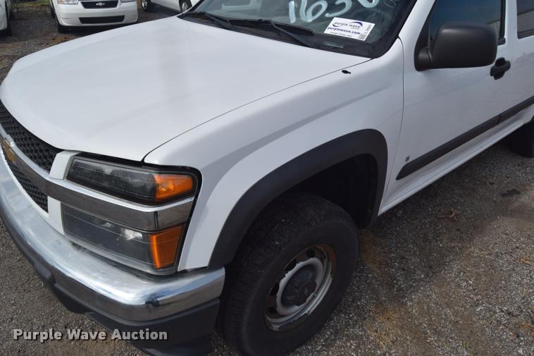 image for item L2501 2008 Chevrolet Colorado LT Crew Cab pickup truck