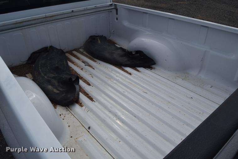 image for item L2502 2009 Chevrolet Colorado Ext. Cab pickup truck