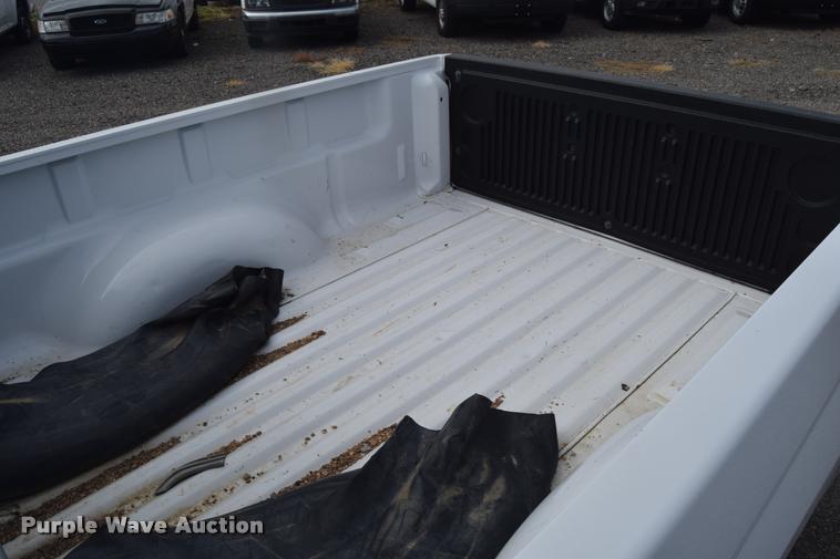 image for item L2502 2009 Chevrolet Colorado Ext. Cab pickup truck