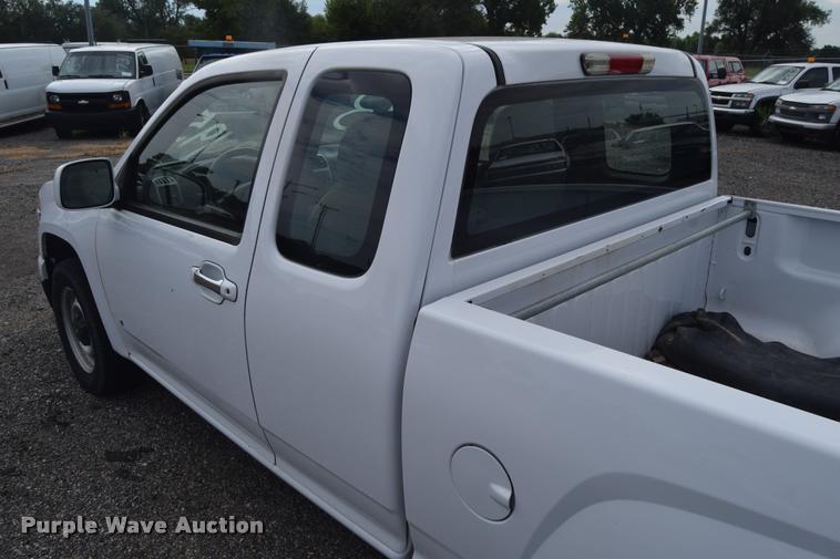 image for item L2502 2009 Chevrolet Colorado Ext. Cab pickup truck