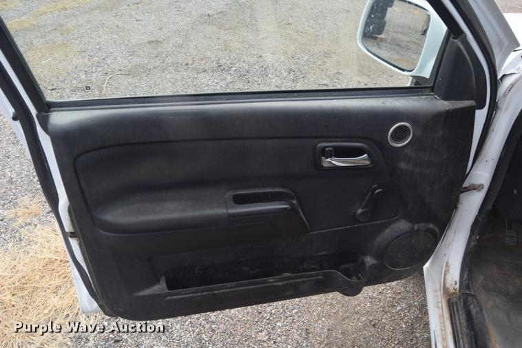 image for item L2503 2009 Chevrolet Colorado Ext. Cab pickup truck