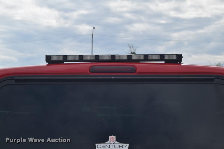 image for item L2504 2008 Chevrolet Silverado 2500HD Crew Cab pickup truck