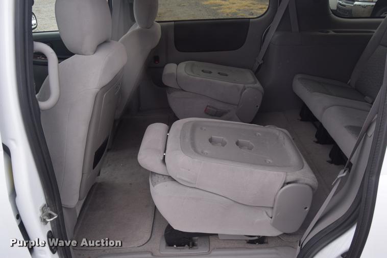 image for item L2505 2008 Chevrolet Uplander LS van