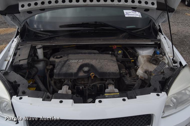 image for item L2505 2008 Chevrolet Uplander LS van