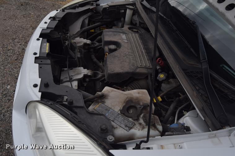 image for item L2505 2008 Chevrolet Uplander LS van