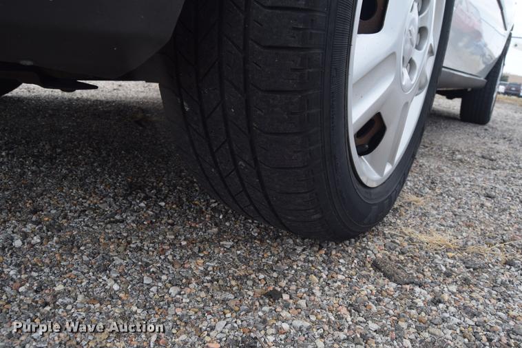 image for item L2505 2008 Chevrolet Uplander LS van