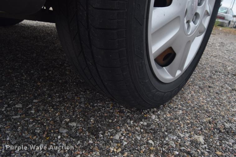 image for item L2505 2008 Chevrolet Uplander LS van