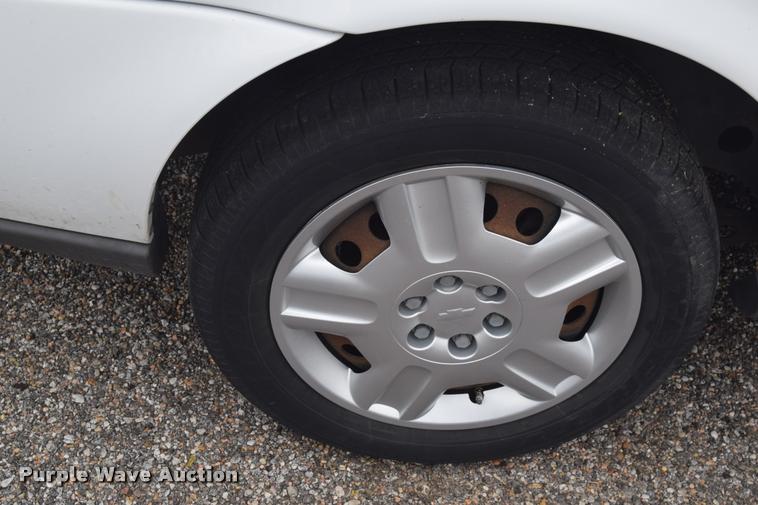 image for item L2505 2008 Chevrolet Uplander LS van