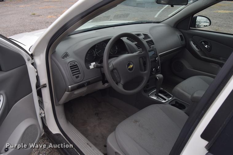 image for item L2506 2007 Chevrolet Malibu LS
