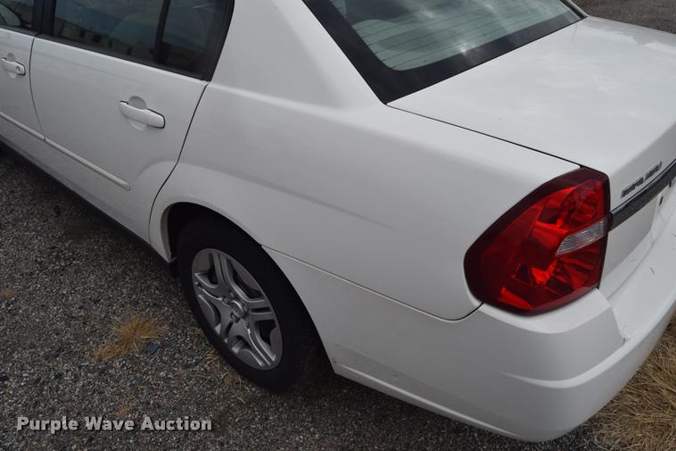 image for item L2506 2007 Chevrolet Malibu LS