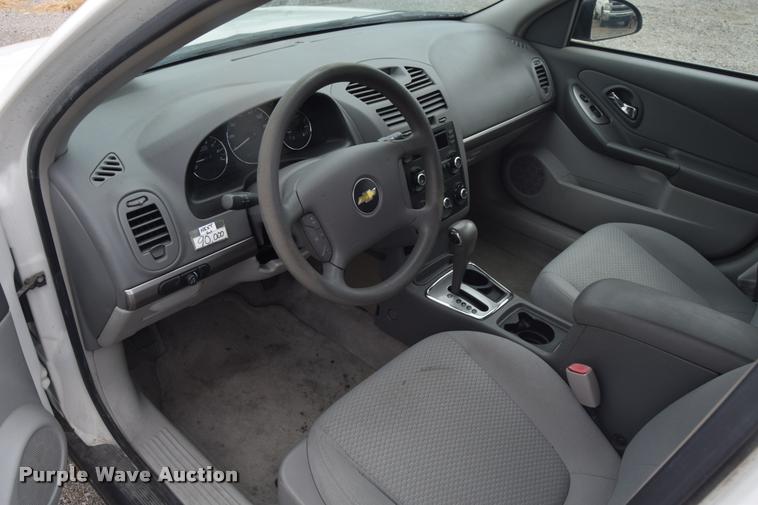 image for item L2507 2007 Chevrolet Malibu LS