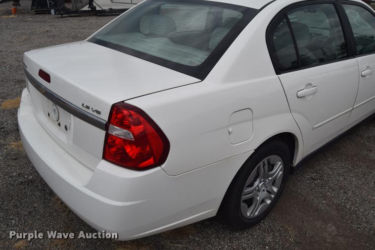 image for item L2507 2007 Chevrolet Malibu LS