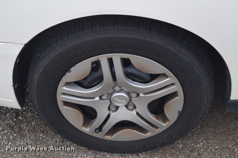 image for item L2507 2007 Chevrolet Malibu LS