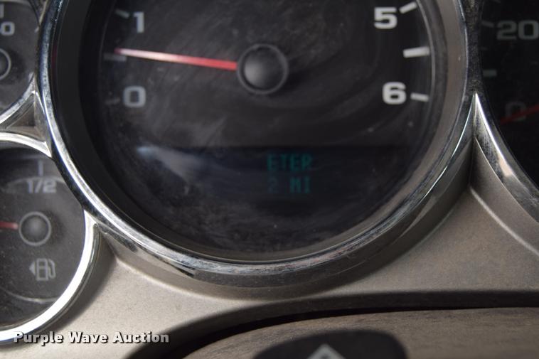 image for item L2508 2007 Chevrolet Silverado 2500HD Crew Cab pickup truck