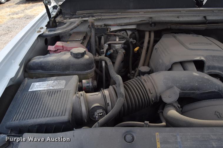 image for item L2508 2007 Chevrolet Silverado 2500HD Crew Cab pickup truck