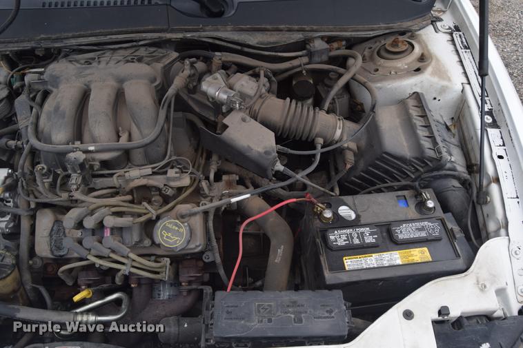 image for item L2510 2006 Ford Taurus SE