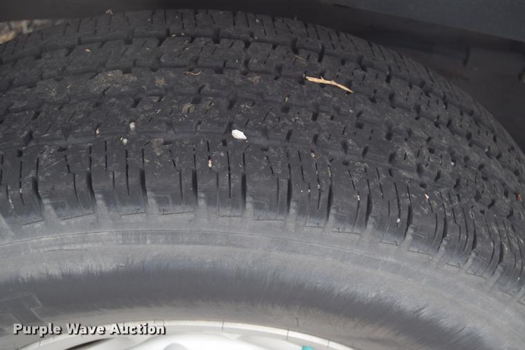 image for item L2511 2005 Chevrolet Express 2500 Cargo van