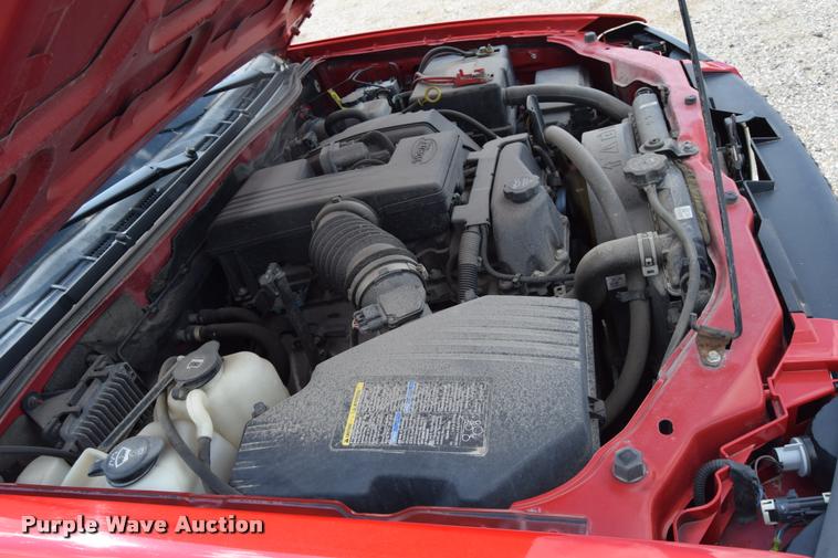 image for item L2512 2006 Chevrolet Colorado Crew Cab pickup truck