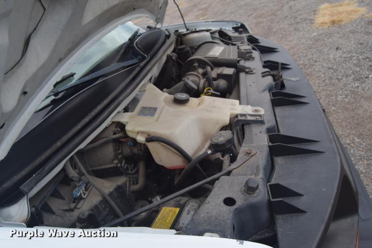 image for item L2513 2007 Chevrolet Express 2500 Cargo van