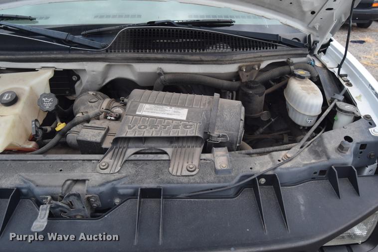 image for item L2513 2007 Chevrolet Express 2500 Cargo van