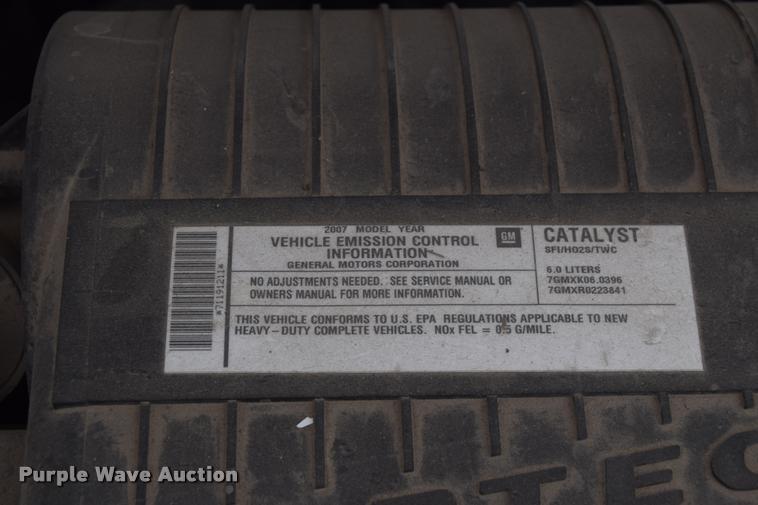 image for item L2513 2007 Chevrolet Express 2500 Cargo van