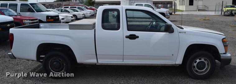 image for item L2514 2008 Chevrolet Colorado pickup truck