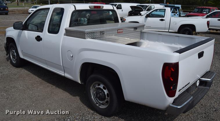 image for item L2514 2008 Chevrolet Colorado pickup truck