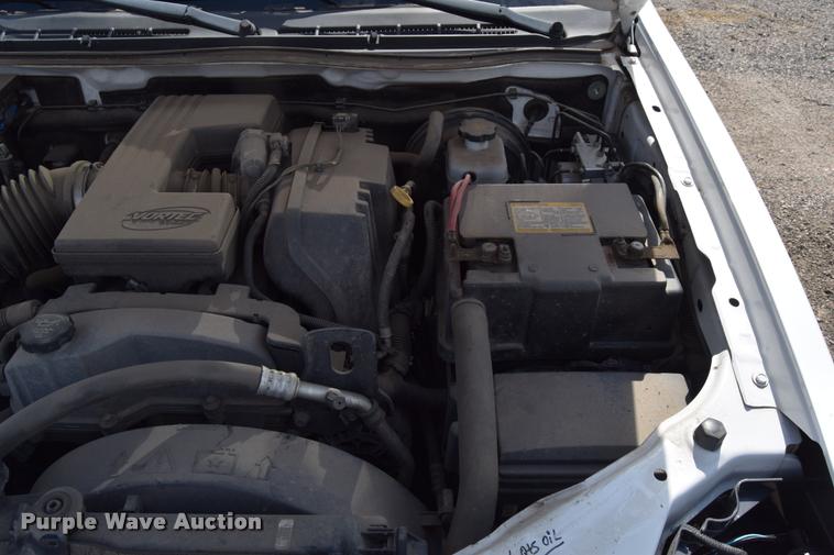 image for item L2514 2008 Chevrolet Colorado pickup truck