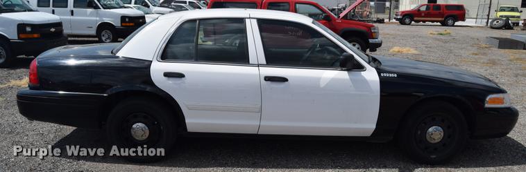 image for item L2515 2011 Ford Crown Victoria Police Interceptor