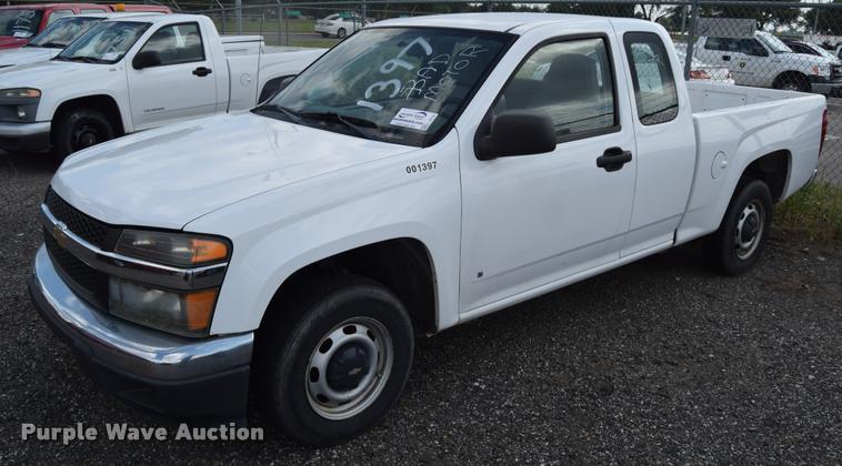 image for item L2516 2007 Chevrolet Colorado Ext. Cab pickup truck