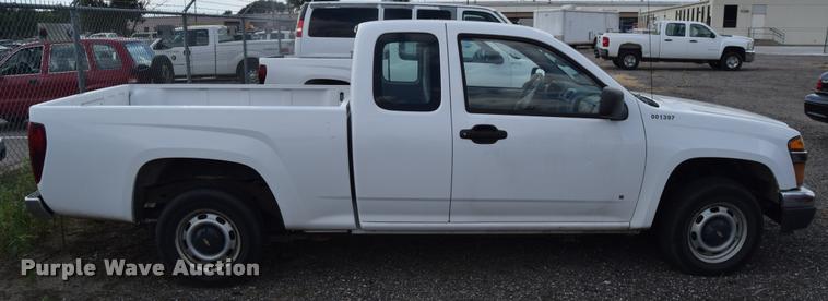 image for item L2516 2007 Chevrolet Colorado Ext. Cab pickup truck