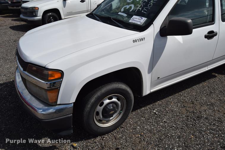 image for item L2516 2007 Chevrolet Colorado Ext. Cab pickup truck