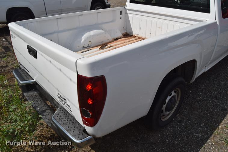 image for item L2516 2007 Chevrolet Colorado Ext. Cab pickup truck