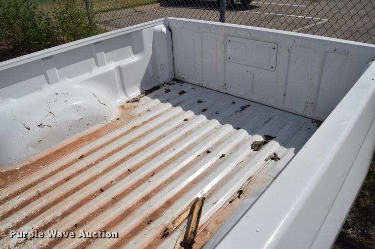 image for item L2516 2007 Chevrolet Colorado Ext. Cab pickup truck