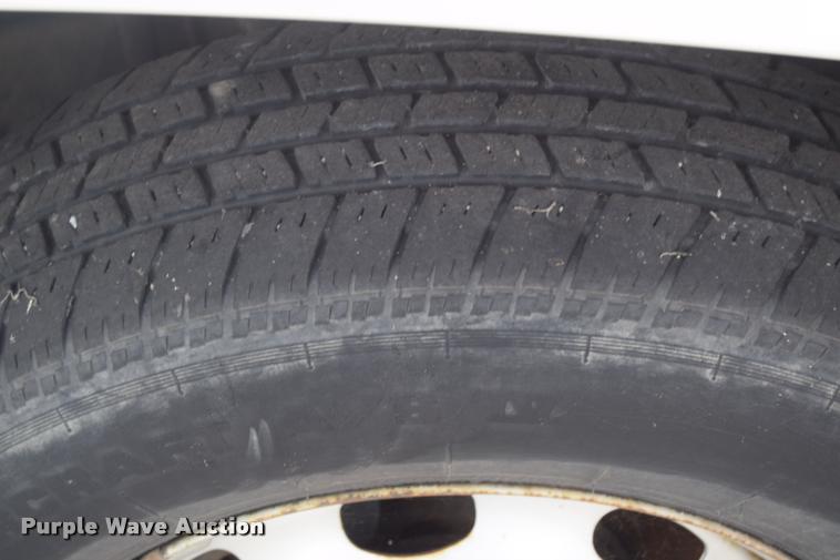 image for item L2516 2007 Chevrolet Colorado Ext. Cab pickup truck