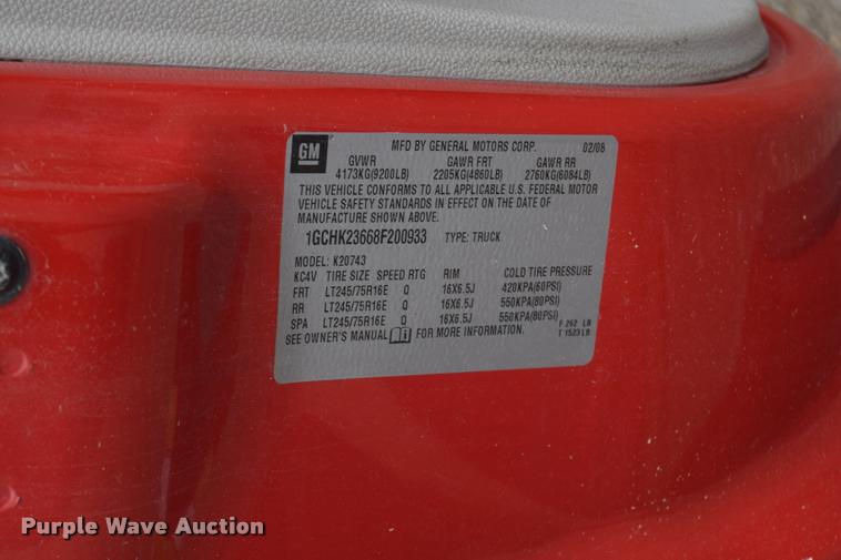 image for item L2517 2008 Chevrolet Silverado 2500HD Crew Cab pickup truck