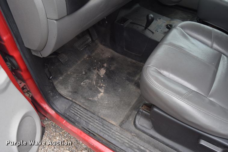 image for item L2517 2008 Chevrolet Silverado 2500HD Crew Cab pickup truck