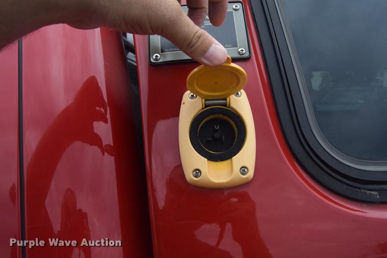 image for item L2517 2008 Chevrolet Silverado 2500HD Crew Cab pickup truck