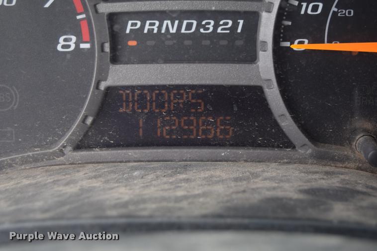 image for item L2519 2006 Chevrolet Colorado Ext. Cab pickup truck