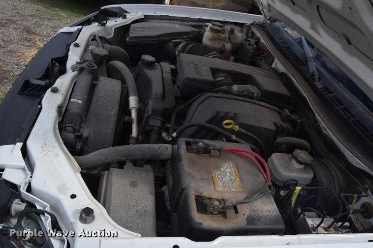 image for item L2519 2006 Chevrolet Colorado Ext. Cab pickup truck