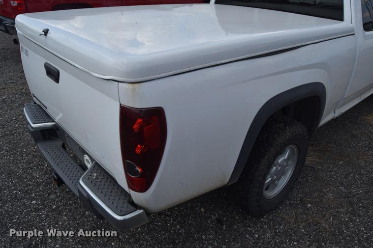 image for item L2519 2006 Chevrolet Colorado Ext. Cab pickup truck