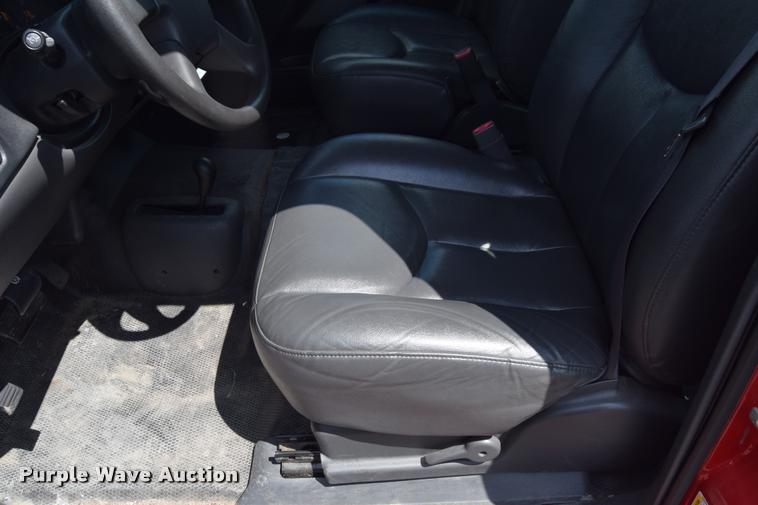 image for item L2520 2006 Chevrolet Silverado 2500HD Crew Cab pickup truck