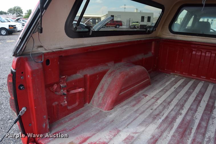 image for item L2520 2006 Chevrolet Silverado 2500HD Crew Cab pickup truck