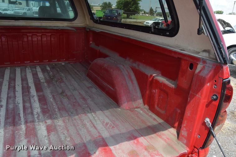 image for item L2520 2006 Chevrolet Silverado 2500HD Crew Cab pickup truck