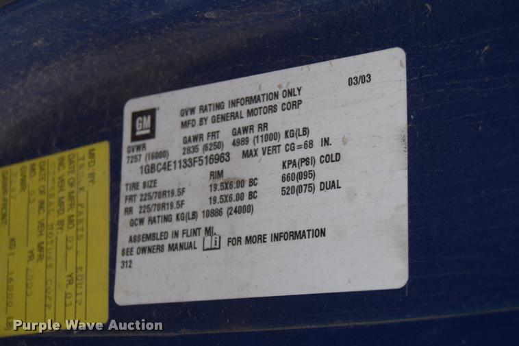 image for item L2521 2003 Chevrolet C4500 flatbed truck