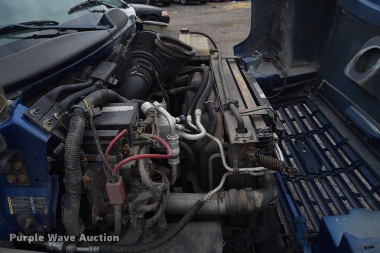 image for item L2521 2003 Chevrolet C4500 flatbed truck